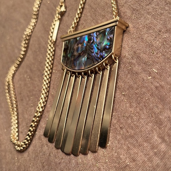 Kendra Scott Ellen Necklace Abalone Shell - Picture 4 of 9